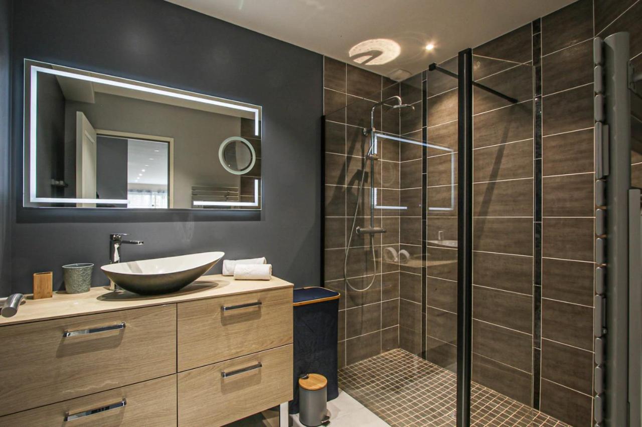 Kokana Modern Holiday Home Englesqueville-la-Percee ภายนอก รูปภาพ
